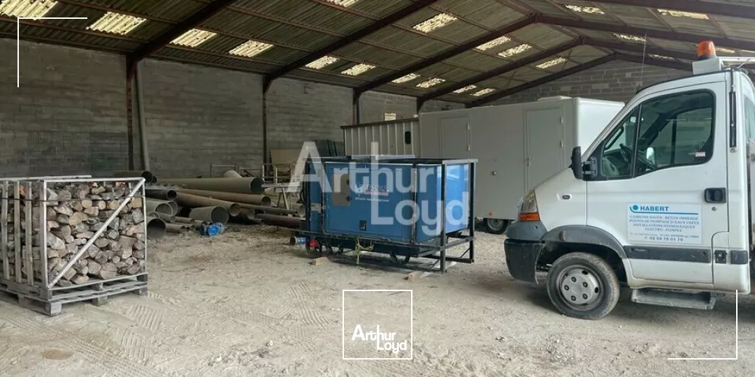 NOYERS SUR CHER - LOCATION HANGARS DE 640 ET 945 M²