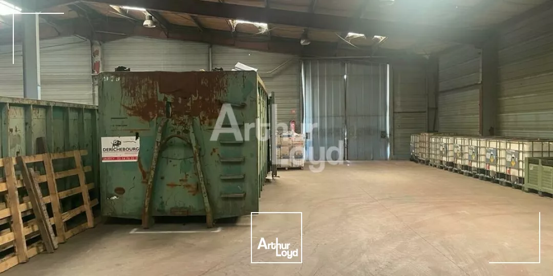 ROMORANTIN - VENTE LOCAL INDUSTRIEL DE 4380 M²