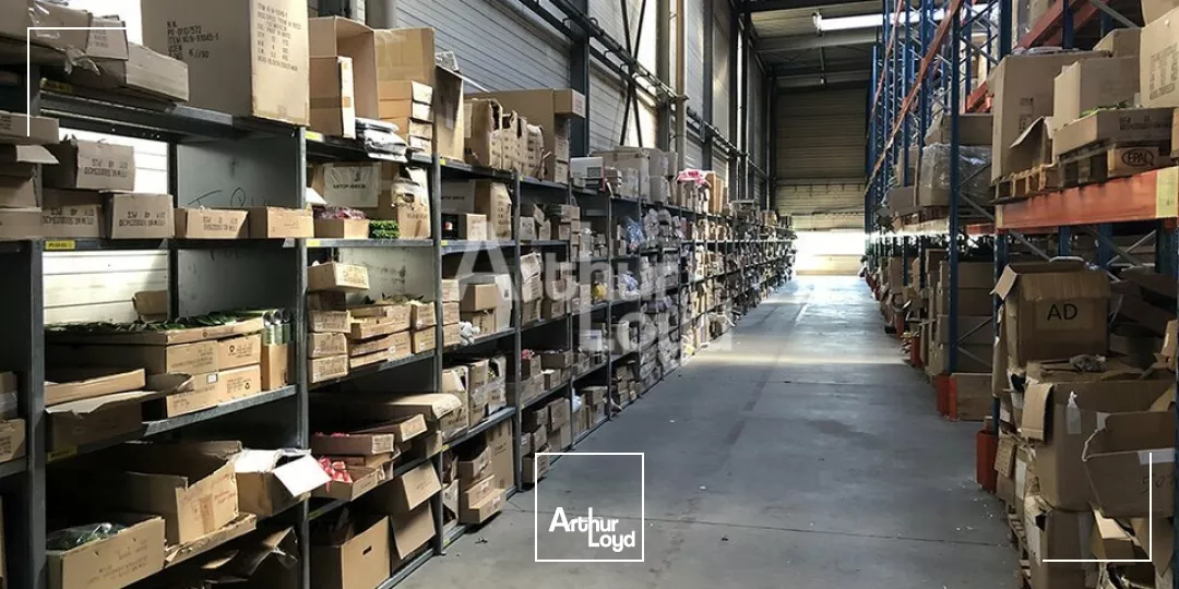 MONTOIRE ZI - LOCAL INDUSTRIEL A LOUER 2500 M2 - LOGISTIQUE, STOCKAGE