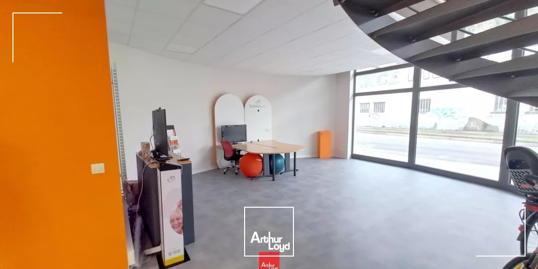 A LOUER BUREAUX ATYPIQUES SECTEUR ESPLANADE GRENOBLE