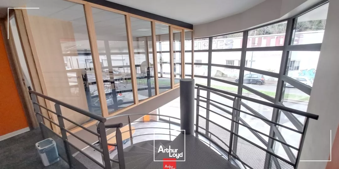 A LOUER BUREAUX ATYPIQUES SECTEUR ESPLANADE GRENOBLE