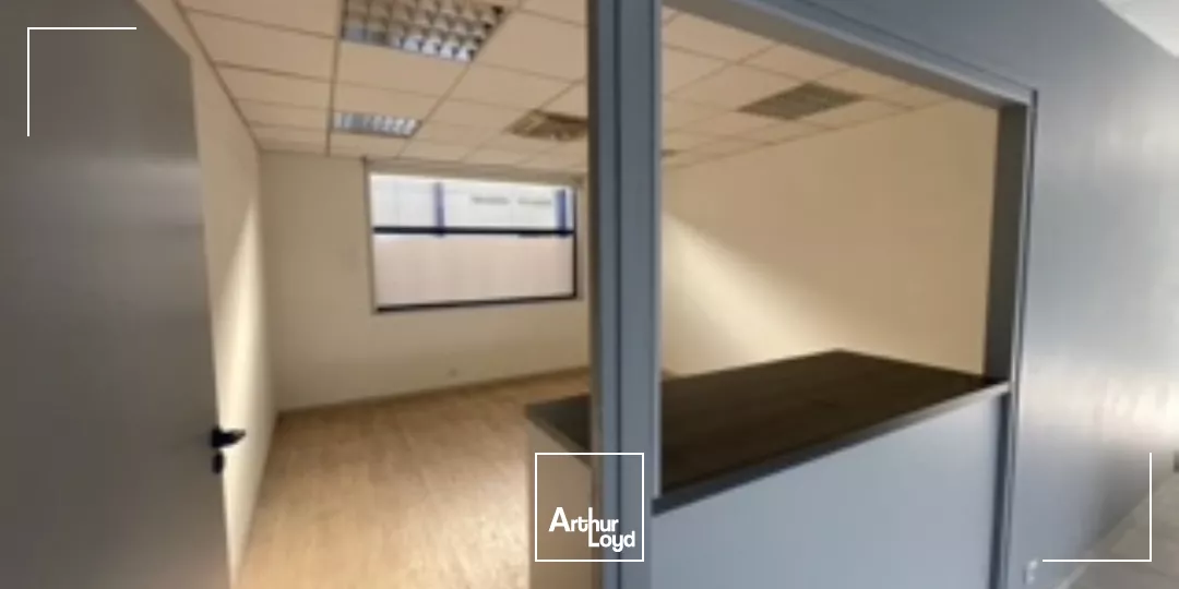 MACON SUD - Local commercial à louer