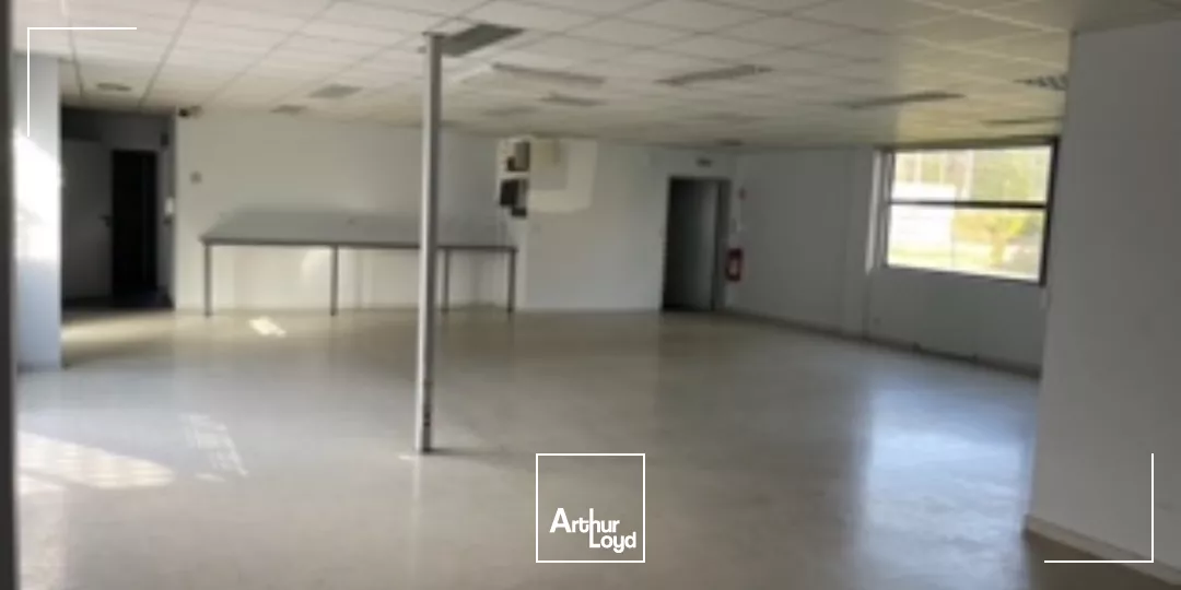 MACON SUD - Local commercial à louer