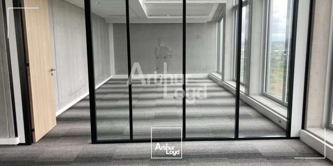 Angers Gare TGV Saint Laud bureaux de 437 m² en duplex à louer