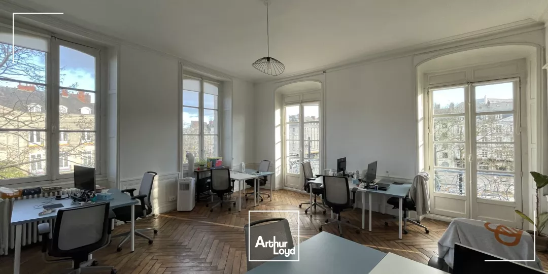 A LOUER - BUREAUX 132 M2 - CENTRE VILLE - NANTES - ACCES TRAM