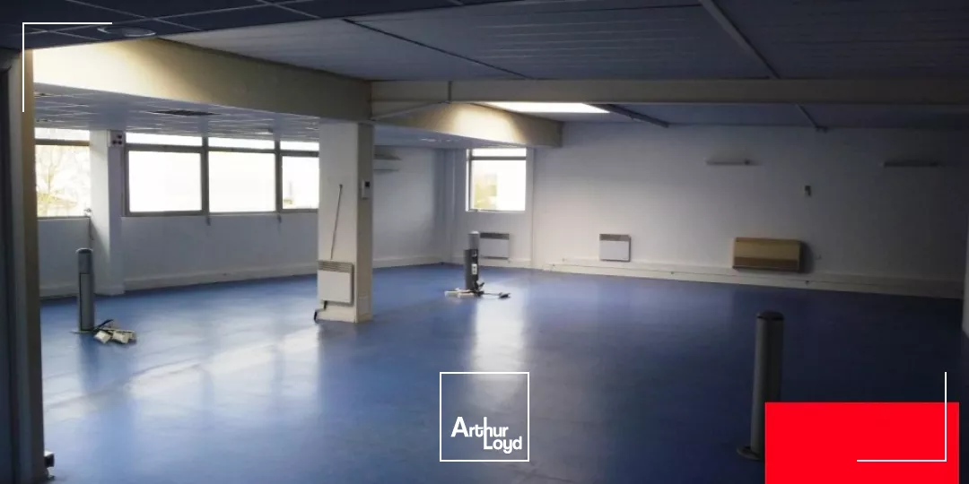 Immeuble à usage de bureaux en pleine propriété