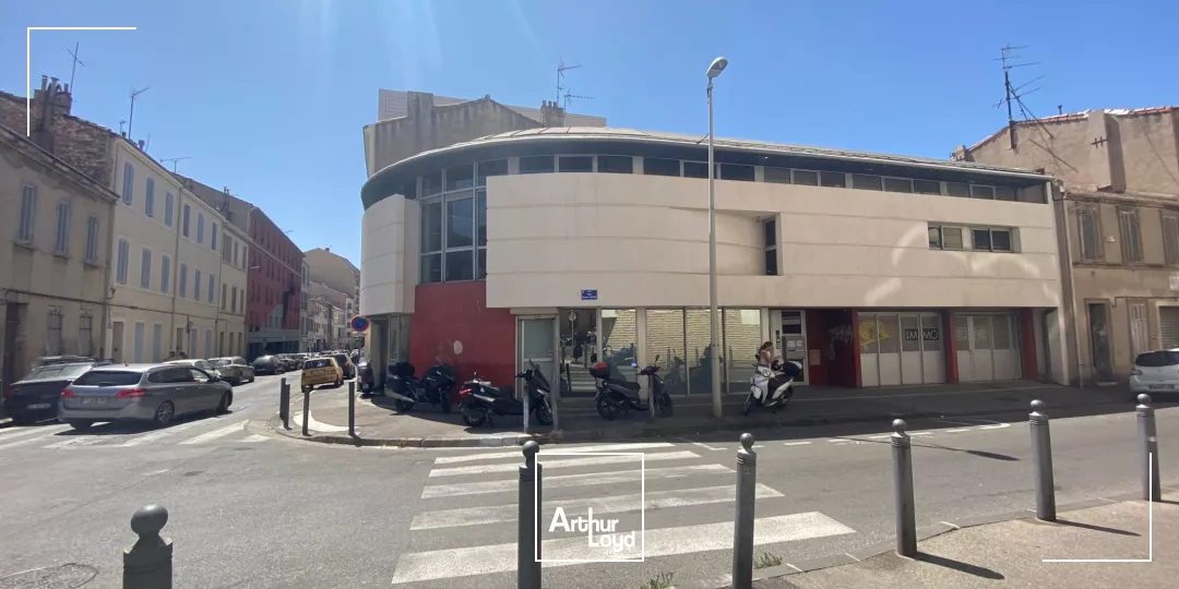 Bâtiment d'architecte indépendant à usage de bureaux et locaux commerciaux à vendre - Prado/Périer - 13008 Marseille