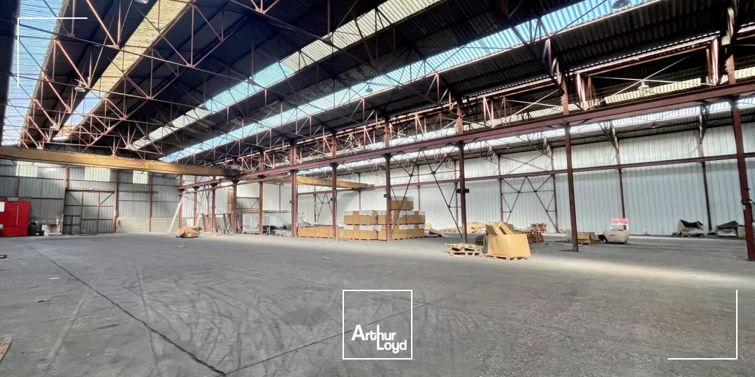 Locaux d'activité à vendre à VERNEUIL SUR AVRE 27130