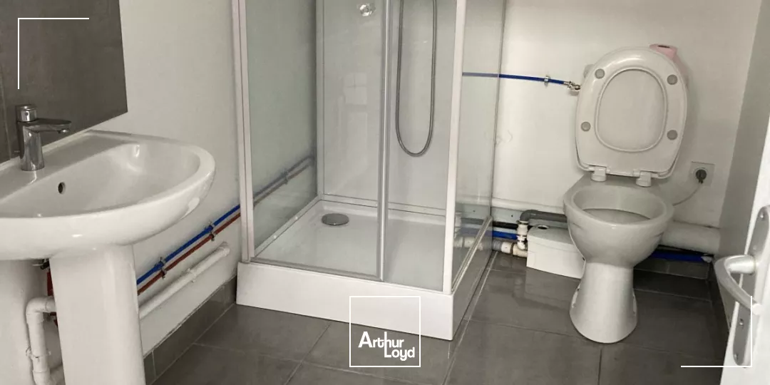 Locaux d'activité à louer à VERNEUIL SUR AVRE 27130