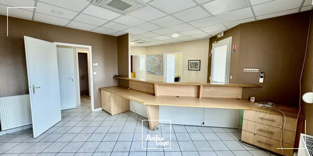 LOCAL D'ACTIVITE - ENTREPOT à LOUER de 1633 m²