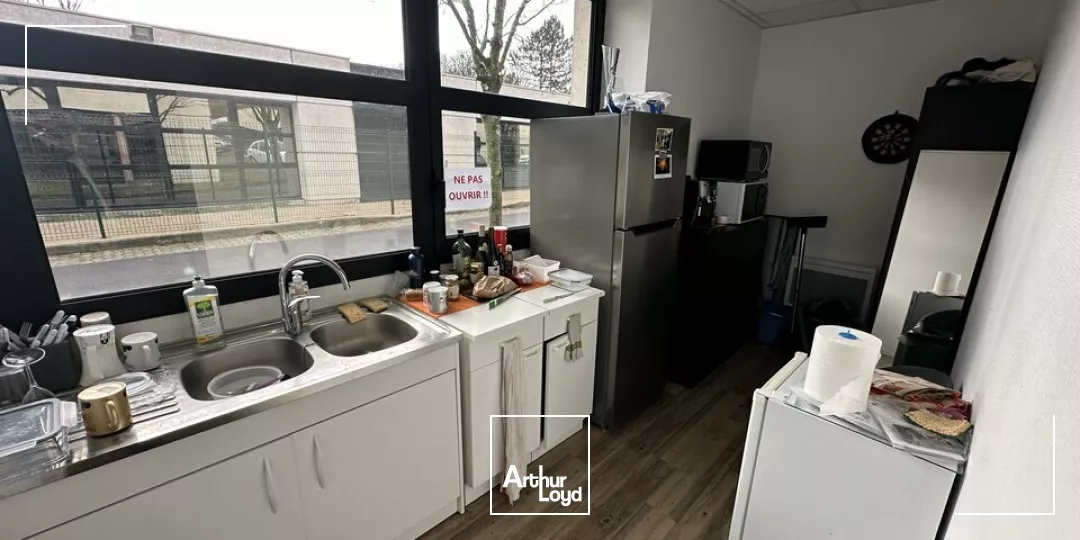 Bureaux d'environ 129 m2 (SUB) - REIMS FARMAN