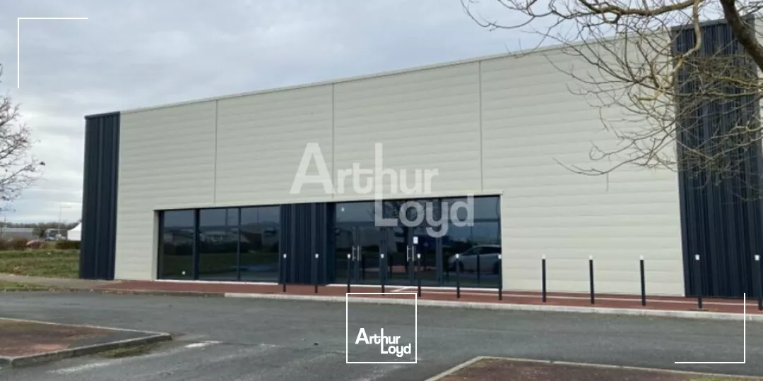 CHATEAUROUX / ST MAUR - CAP SUD - LOCATION COMMERCE - 1 017 m²