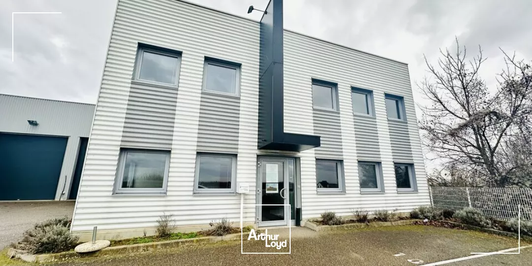 BUREAUX à VENDRE de 361 m²