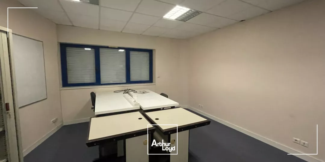 Bâtiment indépendant Axe Nantes Vannes 