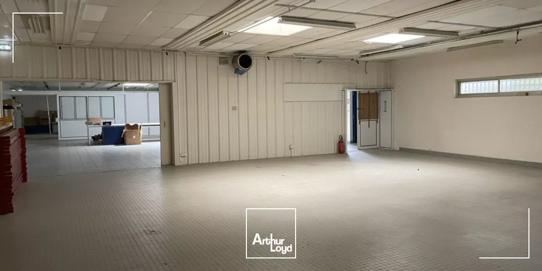 Bâtiment indépendant Axe Nantes Vannes 