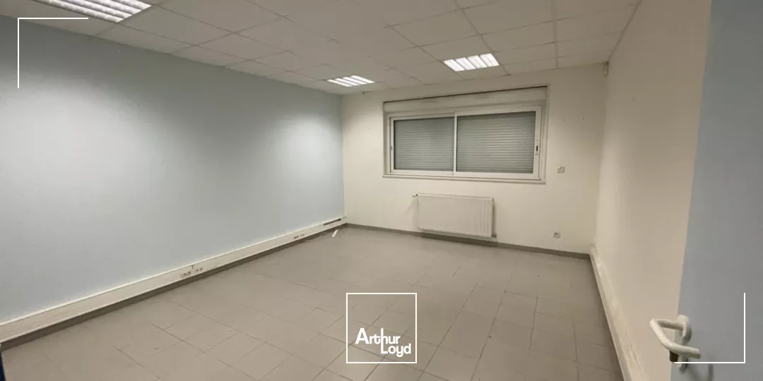 Bâtiment indépendant Axe Nantes Vannes 