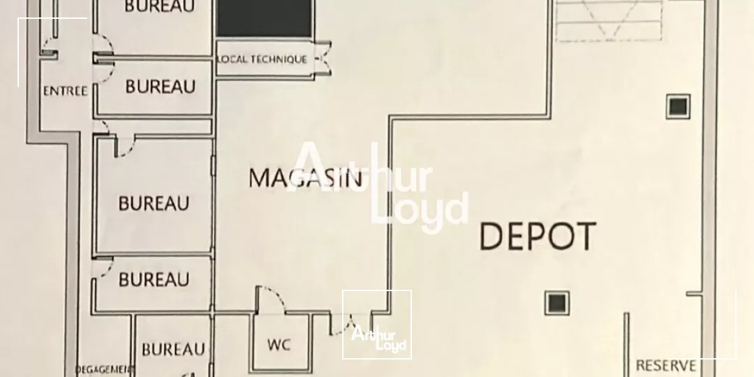 Locaux mixtes 1000 m² à louer Villeneuve Loubet - Environnement commercial