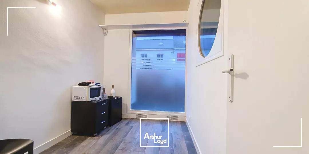 A LOUER - 65 M2 - BUREAUX -ST NAZAIRE