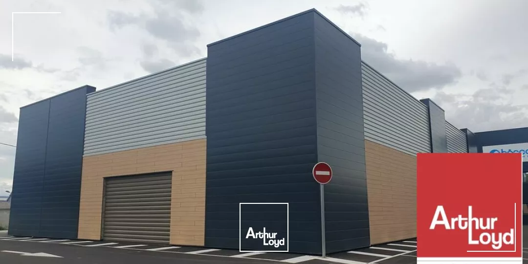 Pierrelatte - Exclusif - à vendre LOCAL d'activité indépendant dans la zone industrielle des Malalonnes