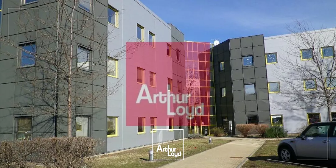 AUBIERE LA PARDIEU A LOUER BUREAUX EN ETAGE 285M²