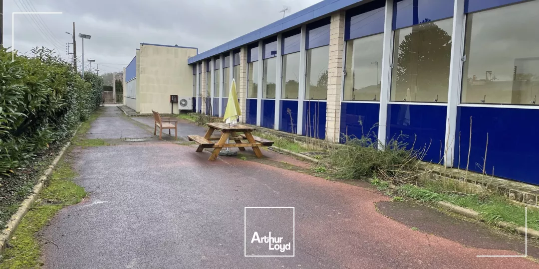 Bureaux à louer à MENILLES 27120