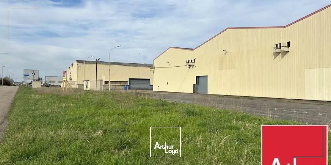 ENTREPOT - ATELIER à LOUER de 233 m²