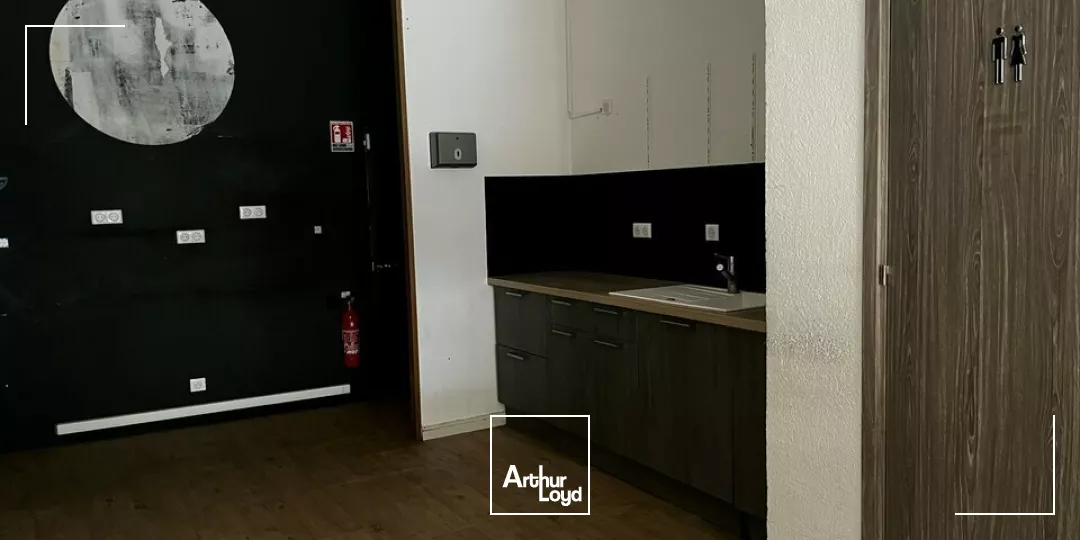 BOURGES - A LOUER - LOCAL COMMERCIAL DE 61 m²