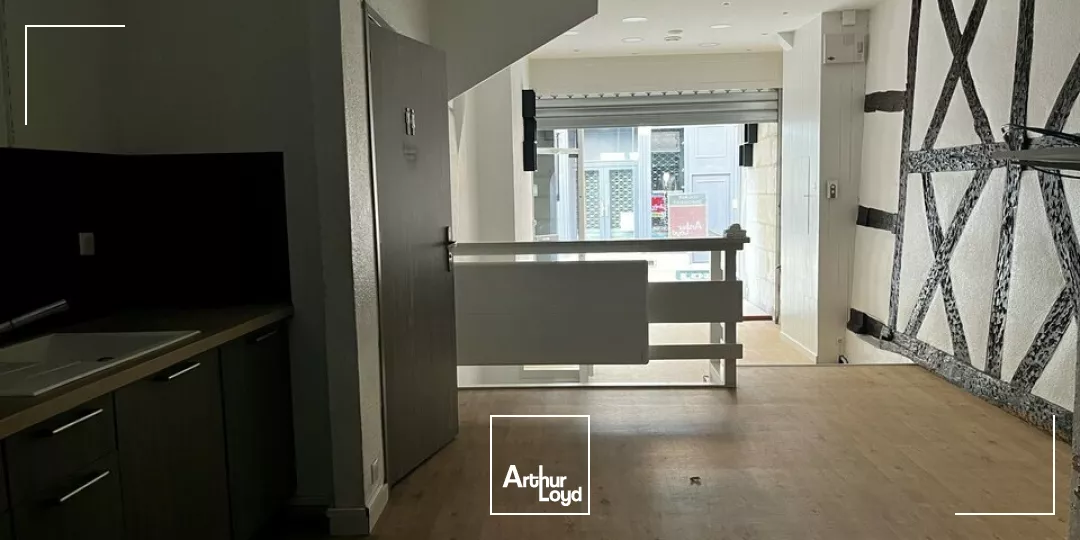 BOURGES - A LOUER - LOCAL COMMERCIAL DE 61 m²