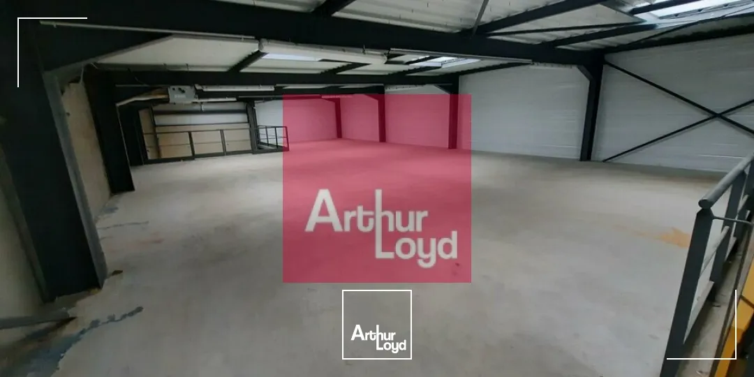 Locaux d'activité & Entrepôts - Location - ROMAGNAT - 63540 - 775-775 - 6458322