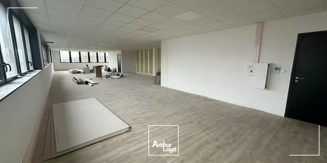 PLATEAU DE BUREAUX d'environ 160m2 - REIMS BEZANNES