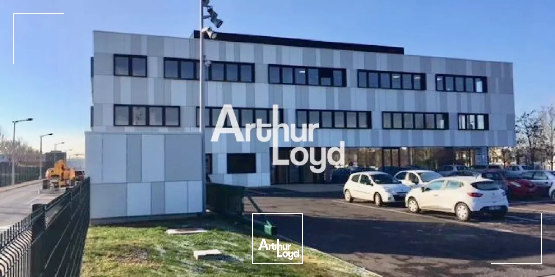 PLATEAU DE BUREAUX d'environ 160m2 - REIMS BEZANNES