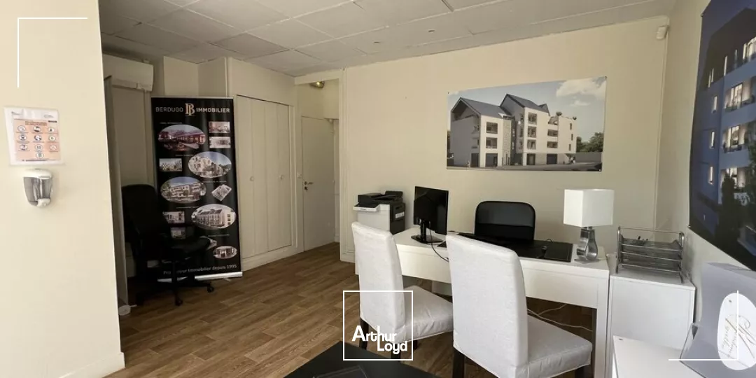 TOURS CENTRE PROCHE GARE LOCAL COMMERCIAL A LOUER 90 M²