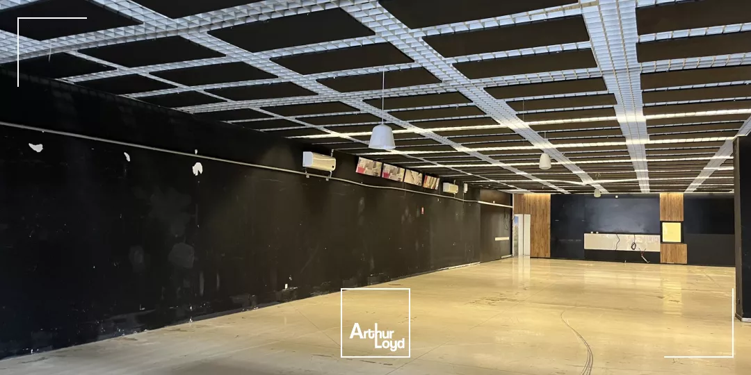 LOCAL COMMERCIAL À LOUER 1 200M2 À NOGENT SUR OISE