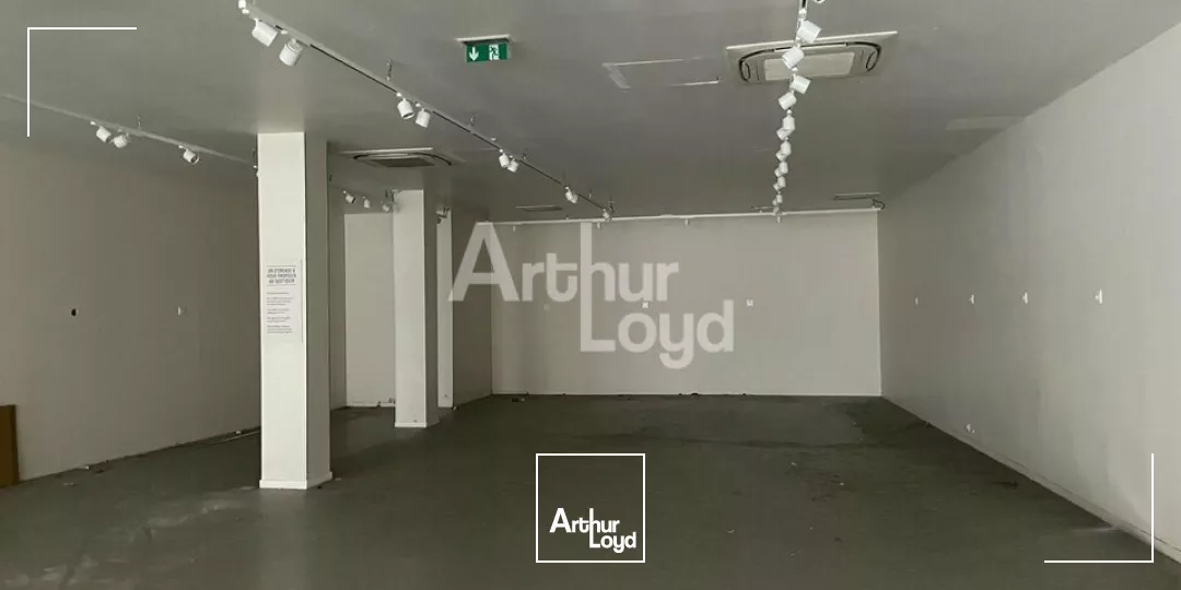 BLOIS - LOCATION LOCAL COMMERCIAL DE 383 M² - HYPERCENTRE