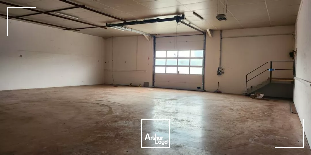 CHEVIGNY-SAINT-SAUVEUR - LOCAL D'ACTIVITES - A LOUER