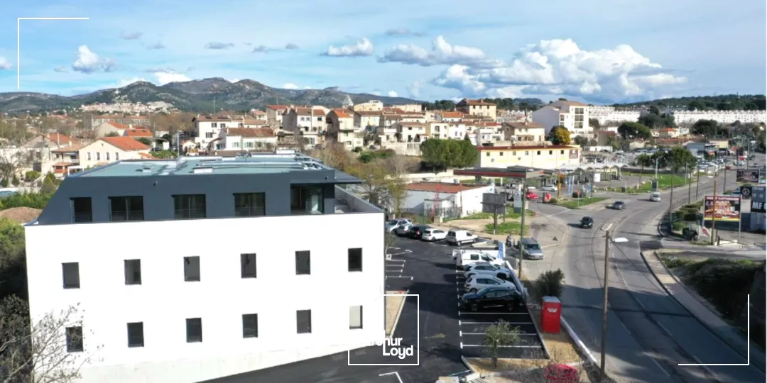 Bureaux et Locaux commerciaux à louer à MARSEILLE 13013