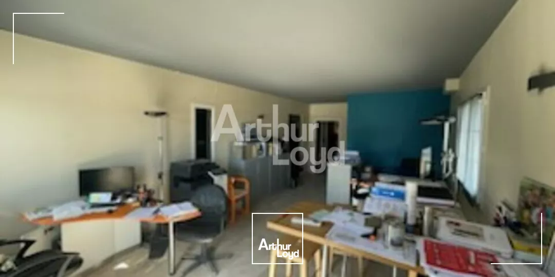 ROMORANTIN-LANTHENAY - LOCATION LOCAL D'ACTIVITE DE 218 M² - ZONE D'ACTIVITE