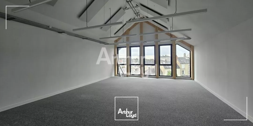 Angers Gare plateau de bureaux de 50 m² situé au dernier étage d'un programme neuf