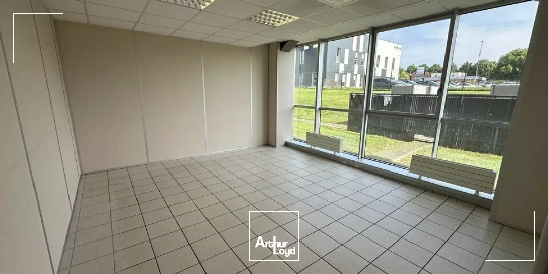 BUREAUX D'ENVIRON 360m2 divisible à partir de 111 m2 - REIMS FARMAN
