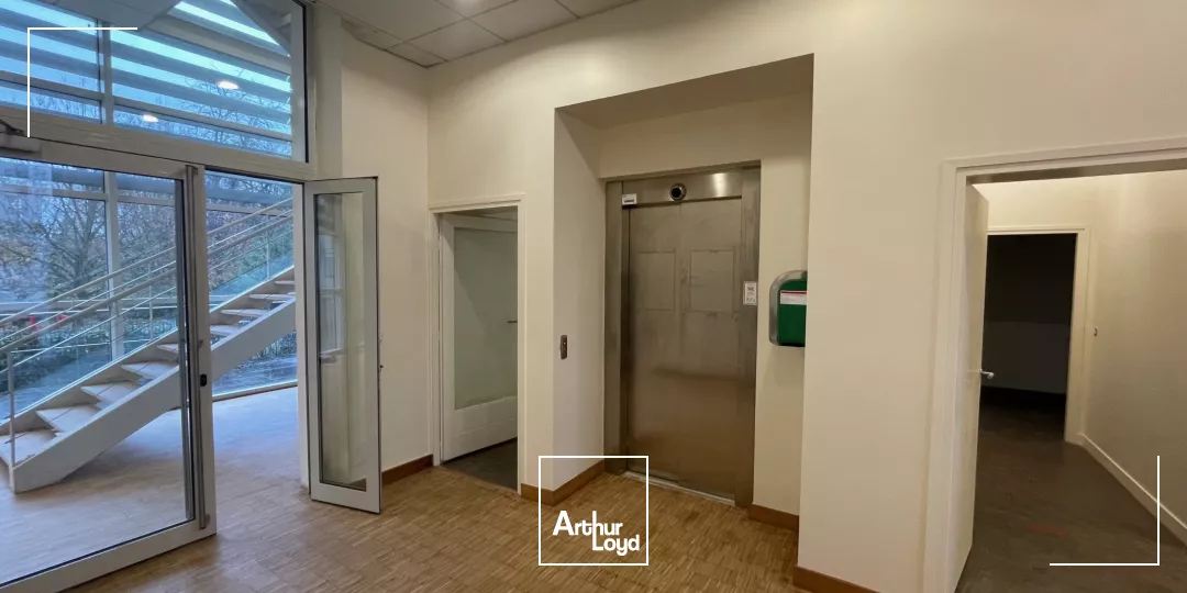 A LOUER BUREAUX 157 M2 NOGENT SUR OISE - CENTRE VILLE