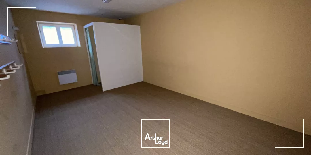 Locaux d'activité à vendre à VERNEUIL SUR AVRE 27130