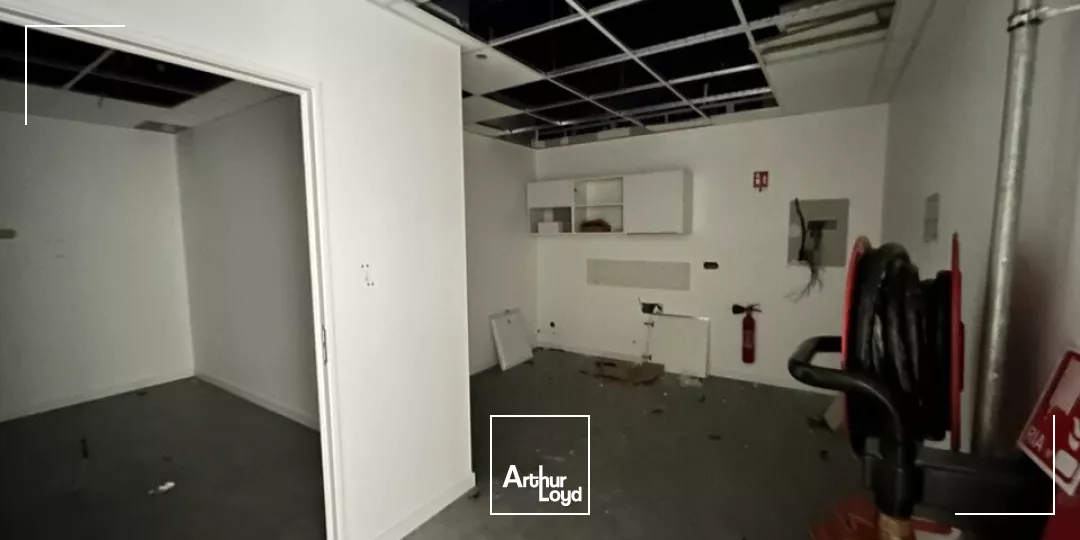 LOCAL COMMERCIAL à LOUER de 136 m²