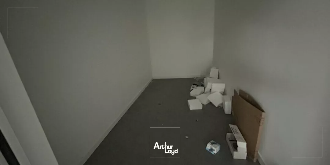 LOCAL COMMERCIAL à LOUER de 136 m²