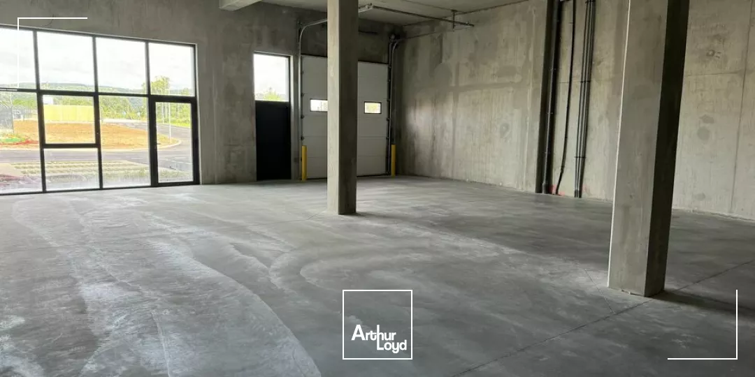 Valence - Local d'activité - Showroom - à la Louer