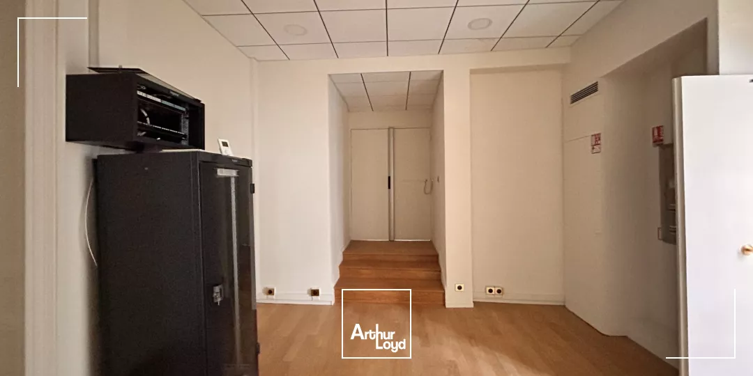 À louer : bureaux classés de 223 m² dans le prestigieux Triangle d'Or de Bordeaux