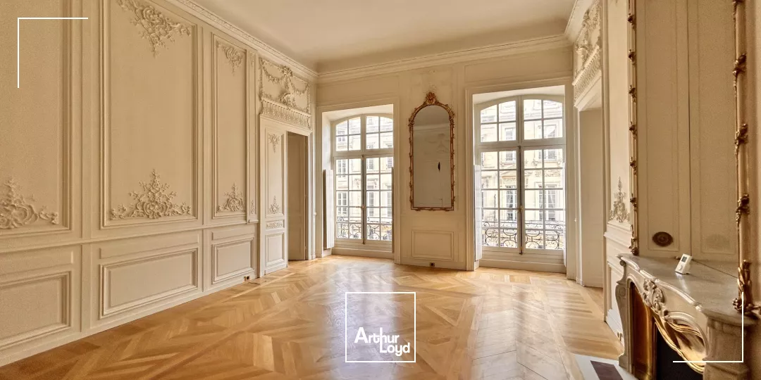 À louer : bureaux classés de 223 m² dans le prestigieux Triangle d'Or de Bordeaux