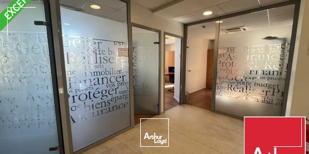 LOCAL COMMERCIAL à LOUER de 678 m²