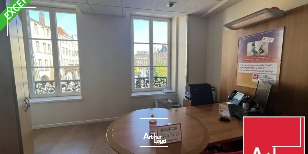 LOCAL COMMERCIAL à LOUER de 678 m²