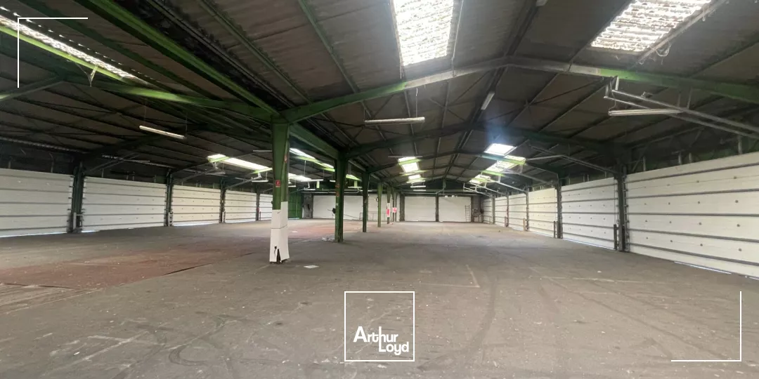 A LOUER - LOCAUX D'ACTIVITÉS - 3 500 m2 - SAINT-QUENTIN 