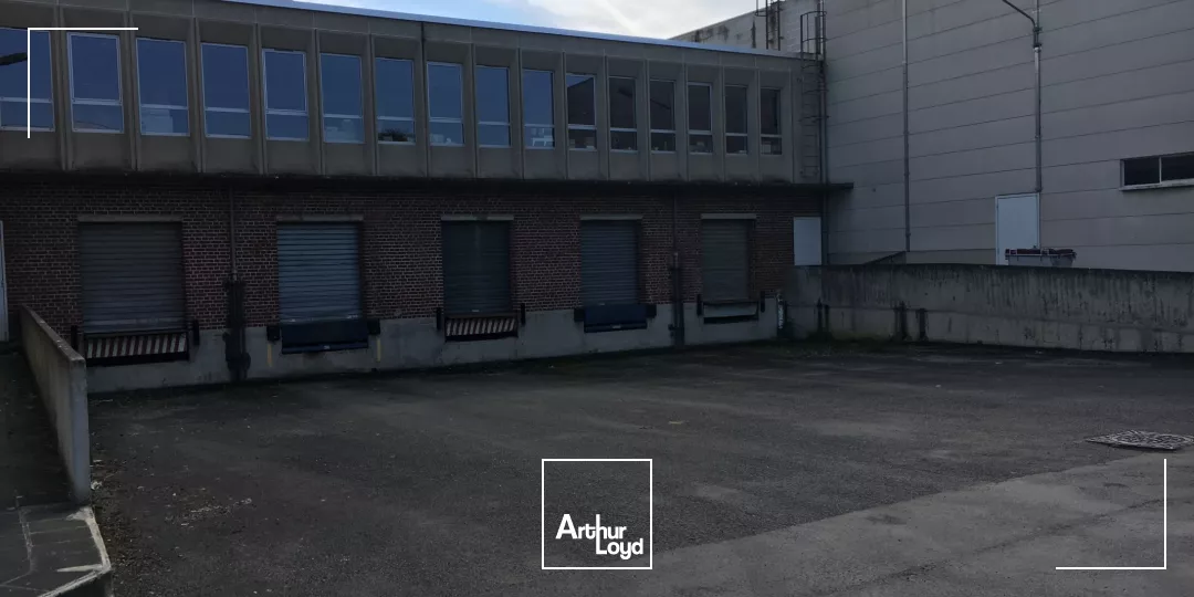 A LOUER - LOCAL DE STOCKAGE DE - 1300 m2 - SAINT-QUENTIN 